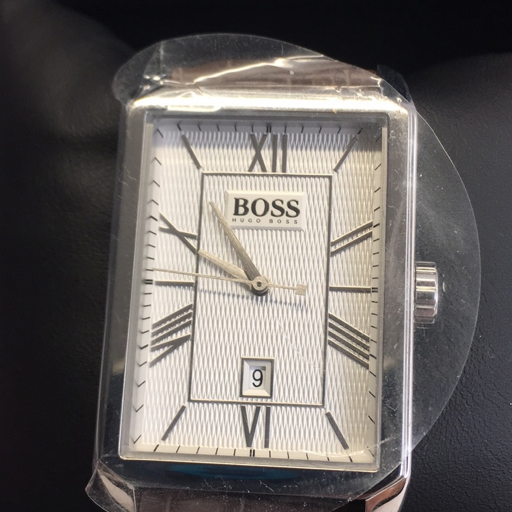 Hugo Boss - Picture 4 of 8